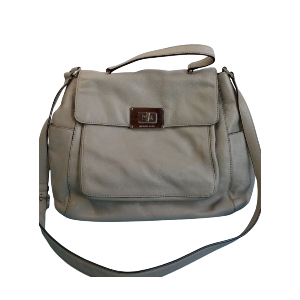 Michael Kors Shoulder Bag Medium Size